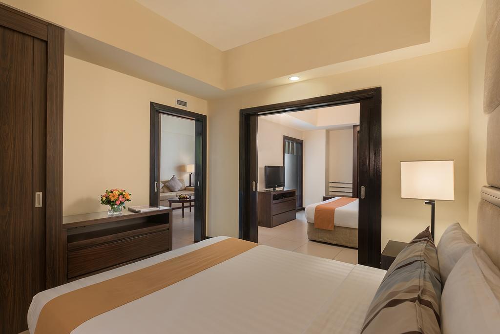 טגאיטאי Taal Vista Hotel מראה חיצוני תמונה