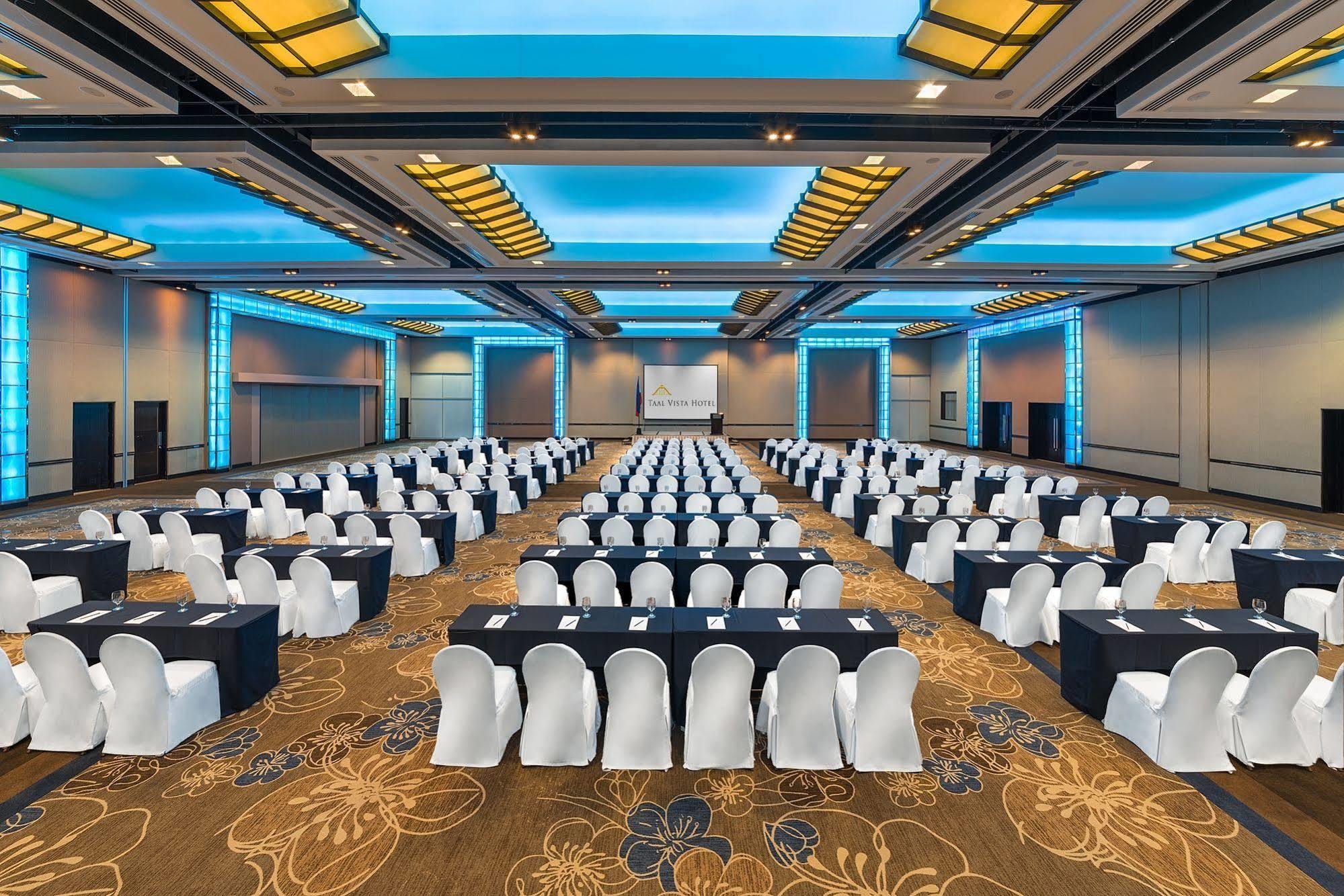 טגאיטאי Taal Vista Hotel מראה חיצוני תמונה The Grand Ballroom