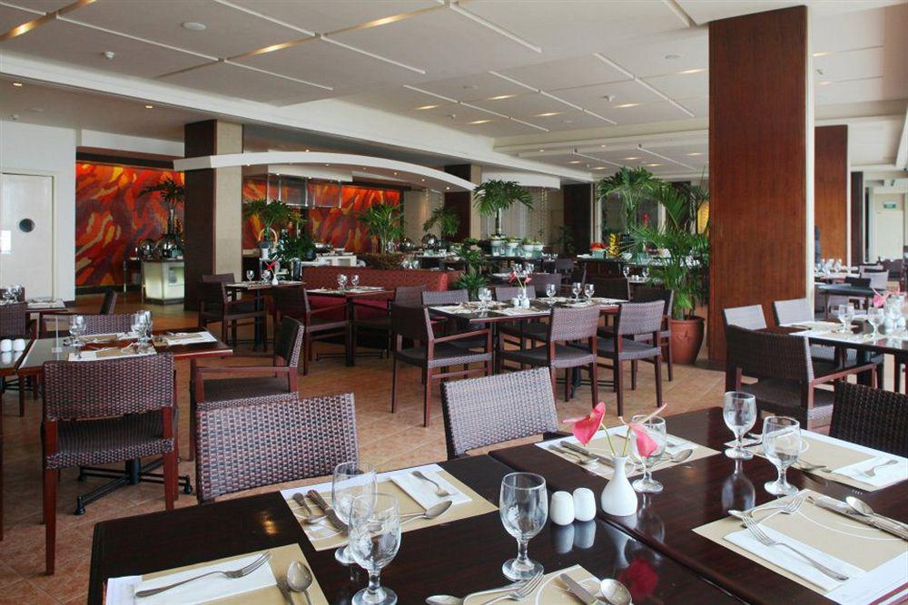 טגאיטאי Taal Vista Hotel מראה חיצוני תמונה The restaurant